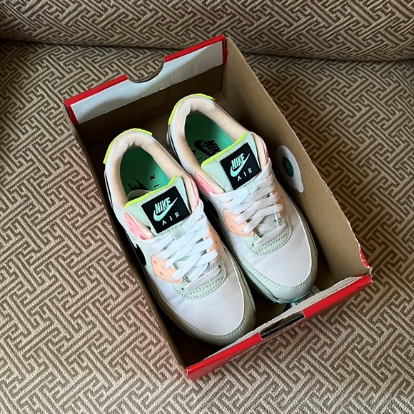 Nike Women’s Air Max 90 “Easter” - Picture 8 of 10